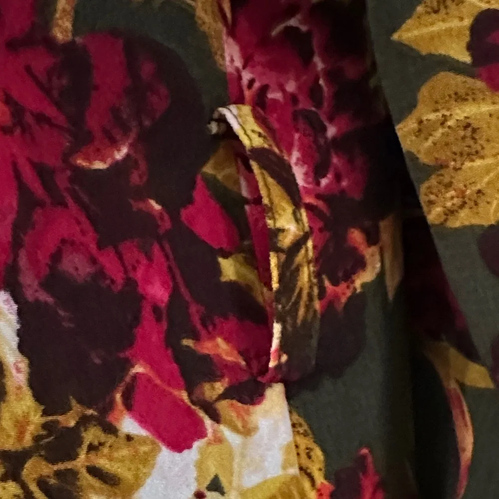 New York & Company Olive & Floral Long (45”) Kimono, size M, worn once - Picture 11 of 11